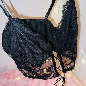 Lingerie top, stretchy with tie.